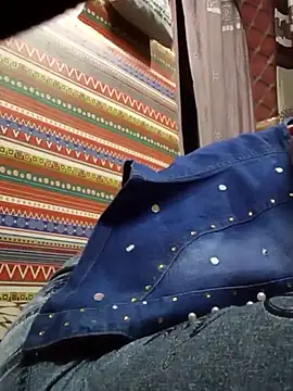 Snapshot of Tameesh_sexy_mistress chatting on March 22, 9:56 am Tameesh sexy mistress online show from March 22, 9:56 am