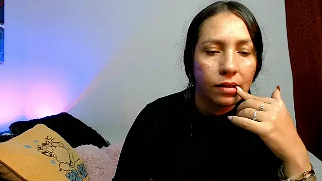 naihroby online show from March 31, 2:57 am