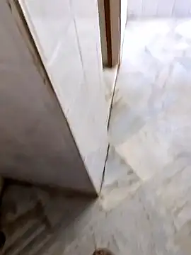 Ishan003 online show from February 14, 11:18 am