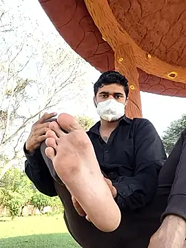 Ishan003 online show from February 20, 3:36 am