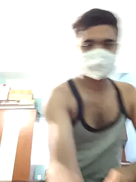 Snapshot of Ishan003 chatting on April 19, 2:00 am Ishan003 online show from April 19, 2:00 am