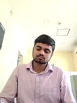 Snapshot of Ishan003 chatting on May 7, 8:42 am Ishan003 online show from May 7, 8:42 am