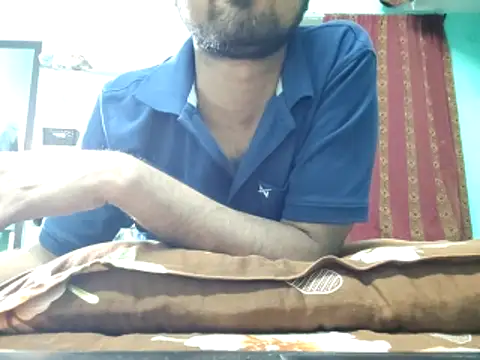 Snapshot of Ishan003 chatting on May 27, 4:31 am Ishan003 online show from May 27, 4:31 am