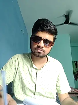 Snapshot of Ishan003 chatting on June 19, 6:40 am Ishan003 online show from June 19, 6:40 am