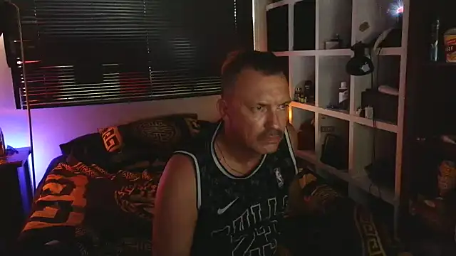 LukedavidDestroys online show from March 9, 4:49 am