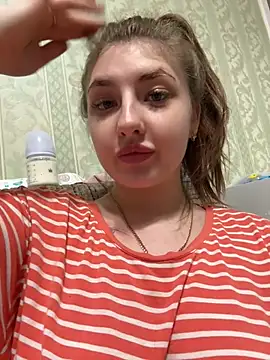 Snapshot of sexyy_girl_ chatting on December 30, 12:09 pm sexyy girl  online show from December 30, 12:09 pm