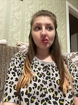 Snapshot of sexyy_girl_ chatting on January 26, 1:04 pm sexyy girl  online show from January 26, 1:04 pm