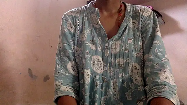 Snapshot of Shalu79 chatting on July 2, 5:57 am Shalu79 online show from July 2, 5:57 am