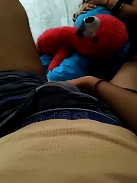 Snapshot of Bhabhi_desi12 chatting on May 20, 9:37 am Bhabhi desi12 online show from May 20, 9:37 am