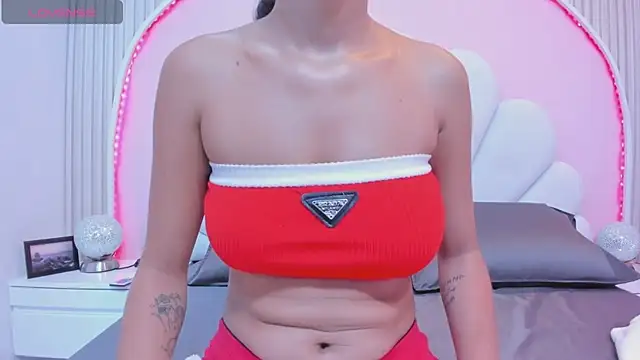 Snapshot of Meli_castillo chatting on February 23, 4:35 pm Meli castillo online show from February 23, 4:35 pm