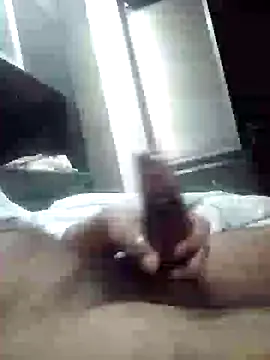 Snapshot of pusseylover1 chatting on February 7, 9:58 am pusseylover1 online show from February 7, 9:58 am