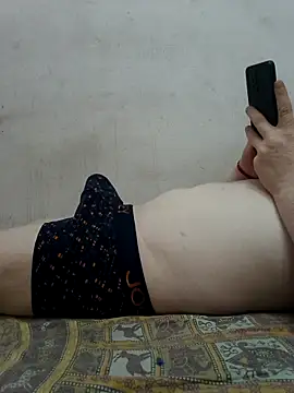 mohnis76 online show from April 14, 7:03 am