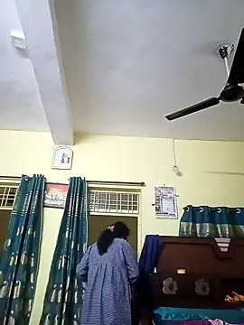 Snapshot of heenage chatting on December 4, 6:55 am heenage online show from December 4, 6:55 am