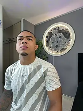 Snapshot of jordan_mayers02 chatting on May 2, 9:14 am jordan mayers02 online show from May 2, 9:14 am