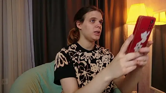 KIKI Krash online show from March 3, 10:54 am