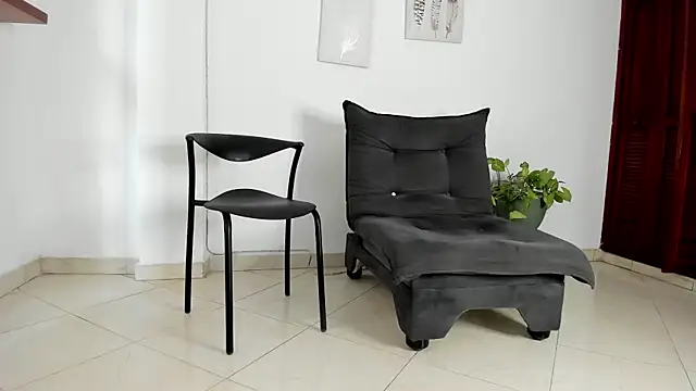 anniesweet- online show from December 16, 1:05 pm