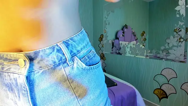 Skinny Linda online show from December 29, 9:50 am