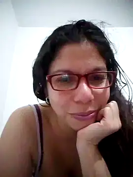 Carliina Soussa online show from February 7, 4:37 am