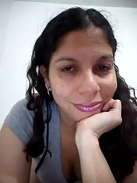 Carliina Soussa online show from February 13, 5:44 pm