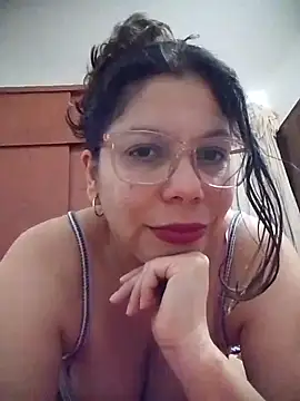 Snapshot of Carliina_Soussa chatting on June 18, 10:47 pm Carliina Soussa online show from June 18, 10:47 pm