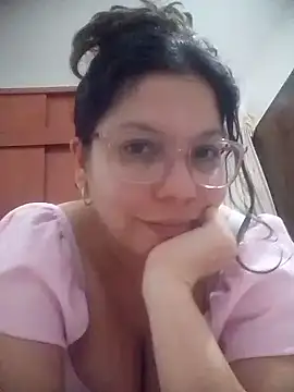 Snapshot of Carliina_Soussa chatting on June 19, 10:35 pm Carliina Soussa online show from June 19, 10:35 pm