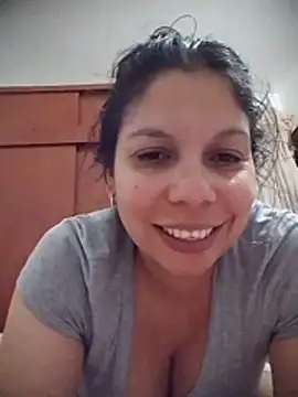 Snapshot of Carliina_Soussa chatting on June 27, 11:54 pm Carliina Soussa online show from June 27, 11:54 pm
