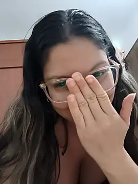 Snapshot of Carliina_Soussa chatting on July 1, 11:59 pm Carliina Soussa online show from July 1, 11:59 pm