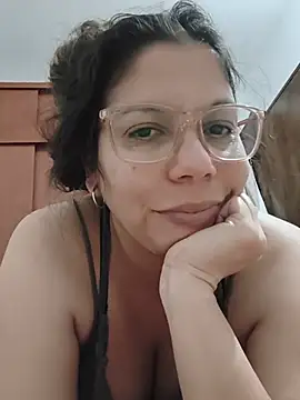 Snapshot of Carliina_Soussa chatting on July 13, 1:41 am Carliina Soussa online show from July 13, 1:41 am