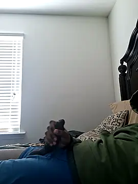 bigboytoy912 online show from April 10, 5:28 pm