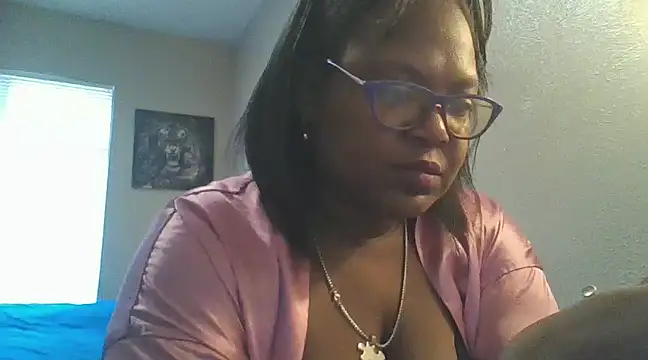 Snapshot of Needmehard chatting on December 22, 3:33 pm Needmehard online show from December 22, 3:33 pm