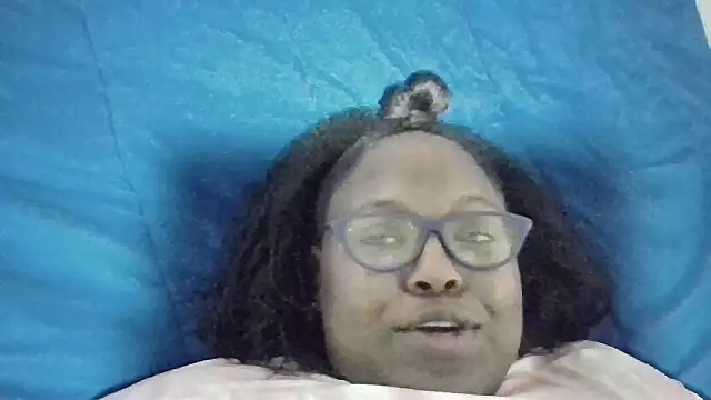 Snapshot of Needmehard chatting on January 14, 2:40 am Needmehard online show from January 14, 2:40 am