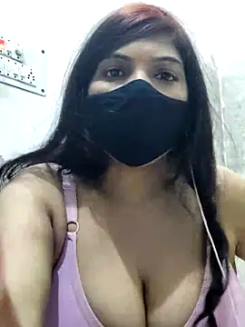 illay love online show from October 30, 6:30 pm