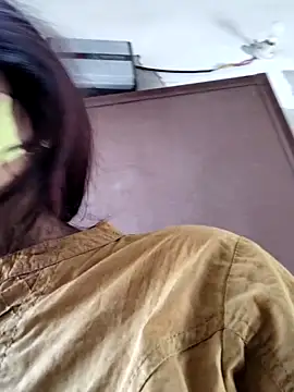 illay love online show from March 5, 7:26 am