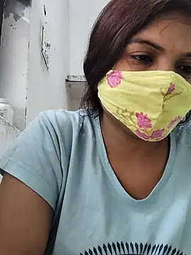 Snapshot of illay_love chatting on May 13, 5:27 am illay love online show from May 13, 5:27 am