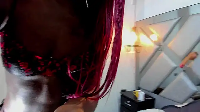 Snapshot of Nahomi-Hill chatting on September 10, 9:26 pm Nahomi-Hill online show from September 10, 9:26 pm