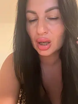 Helena7077 online show from September 19, 9:04 pm