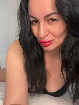 Snapshot of Helena7077 chatting on April 19, 12:48 pm Helena7077 online show from April 19, 12:48 pm