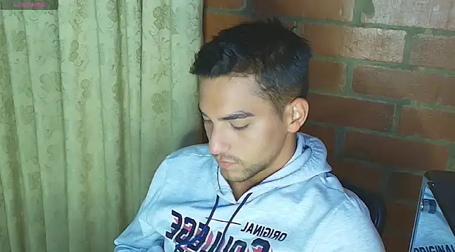 Leandro valenzuela online show from February 16, 12:08 am