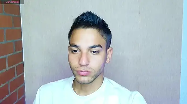 Leandro valenzuela online show from February 28, 12:43 am