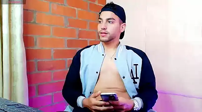 Leandro valenzuela online show from March 6, 6:48 pm