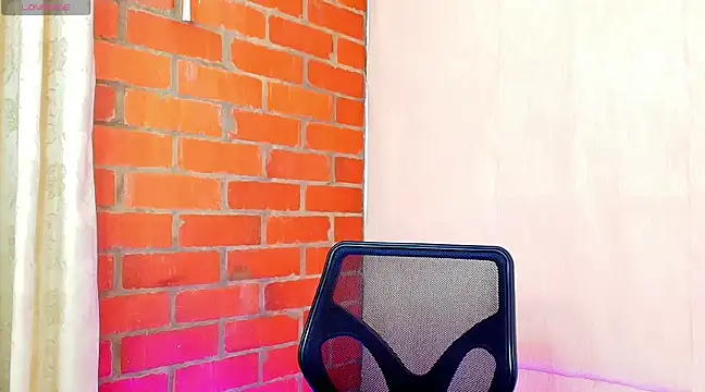 Leandro valenzuela online show from March 13, 8:32 pm