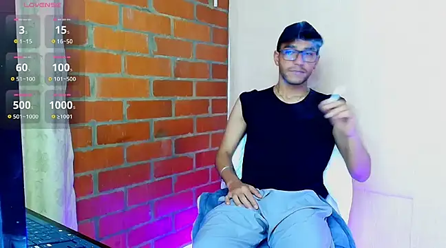 Leandro valenzuela online show from March 19, 2:48 am