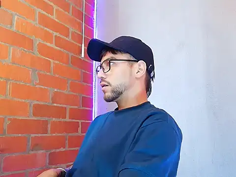 Leandro valenzuela online show from October 6, 6:38 pm