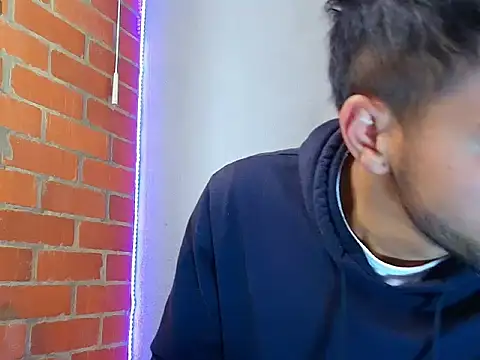 Leandro valenzuela online show from October 23, 7:01 pm