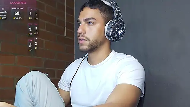 Leandro valenzuela online show from March 26, 3:56 am