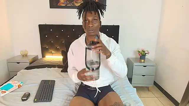 Snapshot of tachala_ chatting on July 8, 3:11 am tachala online show from July 8, 3:11 am