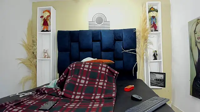 AlissonSpears online show from February 23, 12:30 am