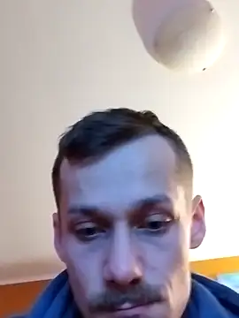 Snapshot of Crazzy_Maiky chatting on December 13, 10:34 pm Crazzy Maiky online show from December 13, 10:34 pm