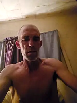 Snapshot of cassinova68 chatting on December 20, 9:54 am cassinova68 online show from December 20, 9:54 am