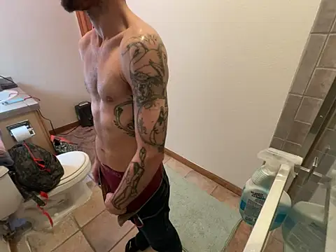 Snapshot of RuffClvb chatting on December 10, 11:51 pm RuffClvb online show from December 10, 11:51 pm